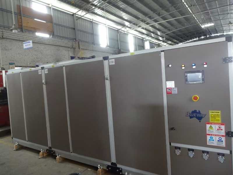 Entregar no prazo: Sistema de ambiente de piscina interna