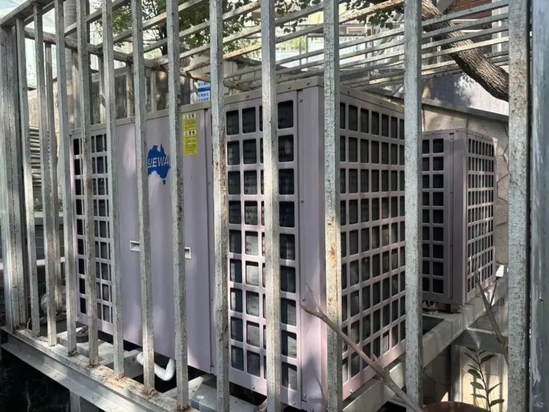 Projeto de piscina arquitetônica Blueway: Fase 3, Yunding Cuifeng, distrito de Futian, Shenzhen